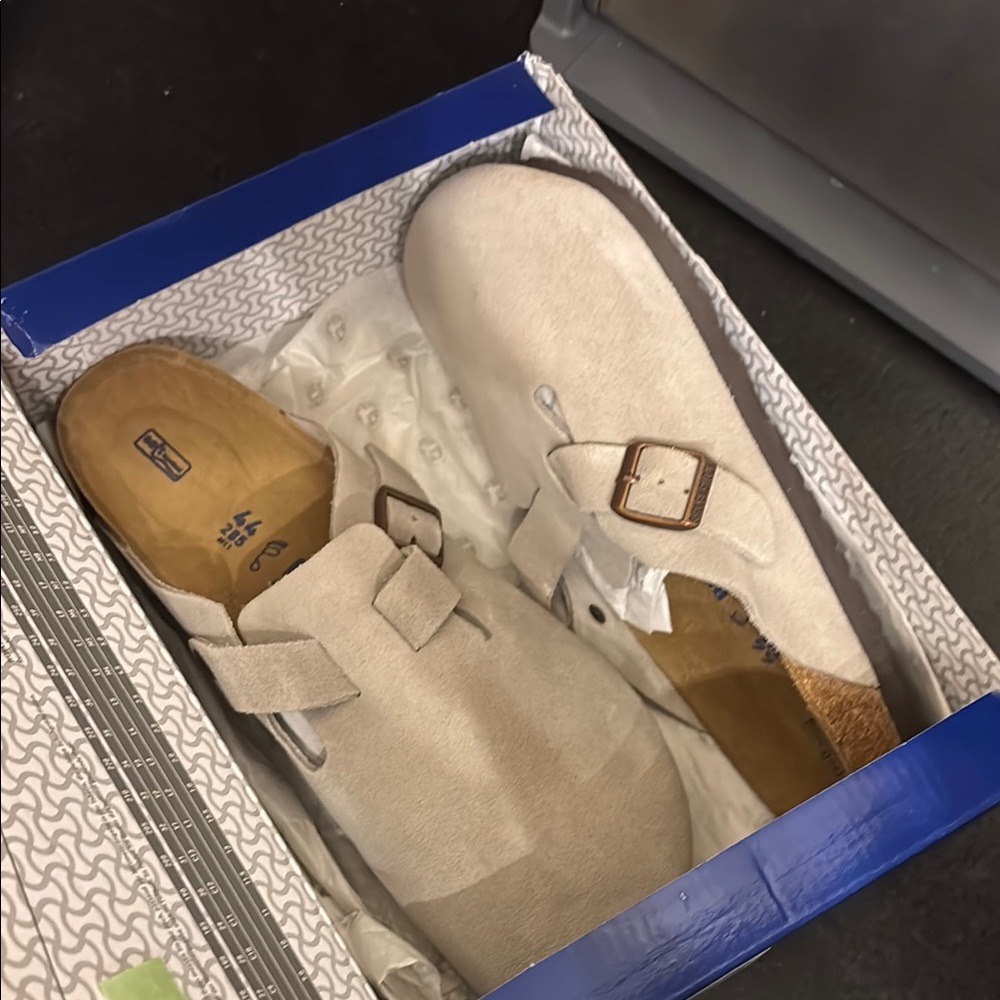 Birkenstock Boston Clogs Color Taupe
